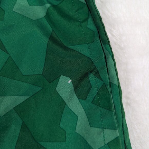 Umbro Soccer Shorts Boys Youth XLarge Geometric Nylon Mesh Green Aztec Print - Picture 5 of 13